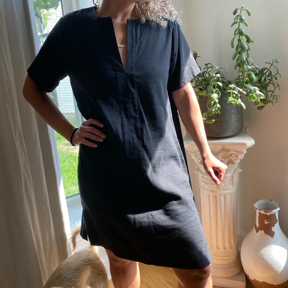 Theory Linen V-neck Shift Dress